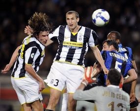 Pendukung Rasis, Juve Dihukum