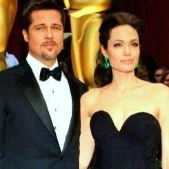 Bantah Retak, Jolie-Pitt Kompak Shopping