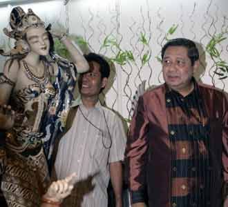 SBY Buka InaCraft 2009