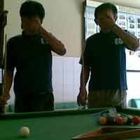Permainan Billiard Dua Sekawan Berakhir di Penjara