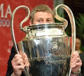 Trofi Liga Champions Pindah Tangan