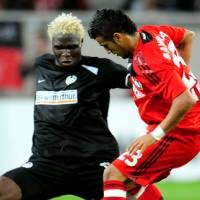 Tekuk Mainz, Leverkusen ke Final