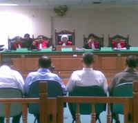 Empat Mantan Pejabat KJRI Kinabalu Dihukum 2 Tahun Penjara