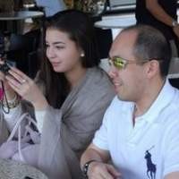 Ibu Yakin Foto-foto Mesra Mano Rekayasa Kerajaan