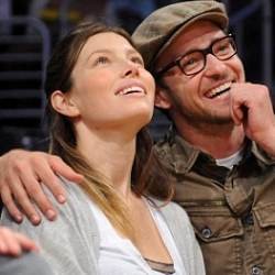 Kepergok Berduaan, Justin Cium Mesra Jessica Biel 