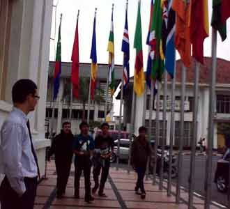 Bendera Negara KAA Dicuri