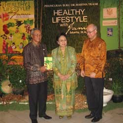 Sehat Dengan Jamu A la Martha Tilaar