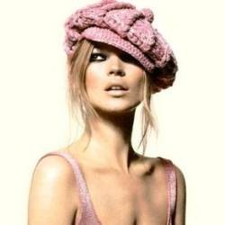 Kepergok Tanpa Busana, Kate Moss Selingkuh?