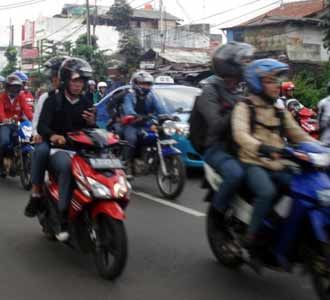Usai UN, Ratusan Siswa Konvoi