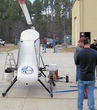 AS Uji Coba Robot Terbang Penembak Jitu