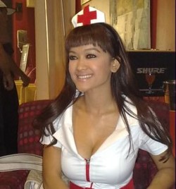 Ingin Dinikahi Gaston, Jupe Giat Nabung