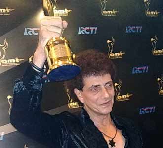 God Bless Tertinggi di AMI 2009