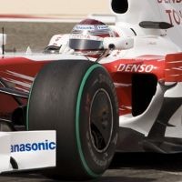 Trulli Pole, Toyota di Posisi 1-2