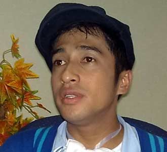 Gaya Biru Irfan Hakim