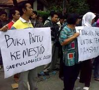 Warga Sukajadi Geruduk Mal PVJ
