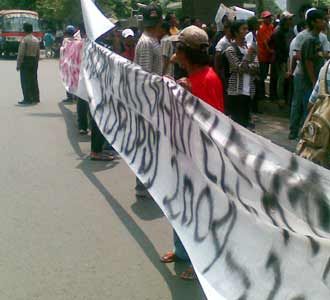 Massa Anti Korupsi Geruduk KPK