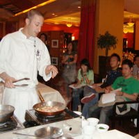 Pizza Celana dan Pasta Nero yang Bikin Penasaran