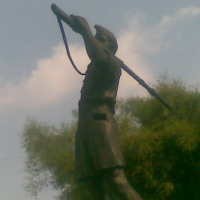 Patung Pelajar Pejuang Karya Sunaryo