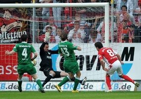 Wolfsburg Ditaklukkan Cottbus