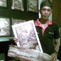 Menggores Untung Usaha Lukis Pelepah Pisang