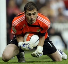 Casillas: Yang Penting Menang