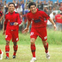 Tanpa Sponsor Rokok, Sepakbola Tak Harus Mati