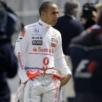 Hamilton Sambut Bos Baru McLaren