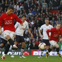 Webb Akui Keliru Beri MU Penalti