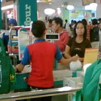 Pedagang Tradisional Palembang Tolak Carrefour