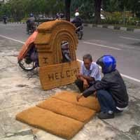 Meski Kalah Model, Keset Sabut Kelapa Sangat Awet