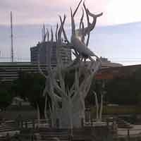 Wawali Surabaya: Yang Resmi Harus Ada Tugu Pahlawan