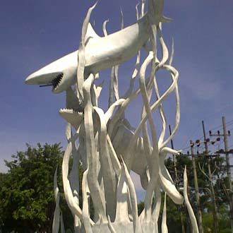 Kontroversi Patung Suro dan Boyo