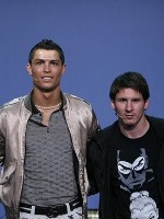 Messi Mau Main Bareng Ronaldo