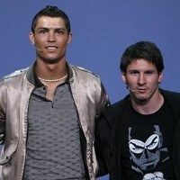 Messi Mau Main Bareng Ronaldo