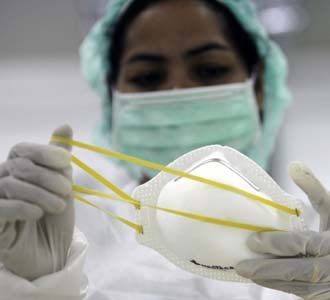 Flu Merebak, Produksi Masker Meningkat