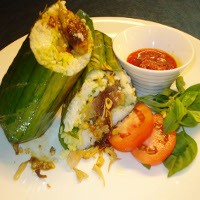 Harum Gurih Nasi Buntut Bakar