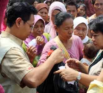 YOPB Bagi-bagi Sembako