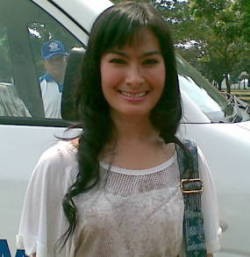 Duet Bareng Ungu, Iis Dahlia Merasa Muda Kembali