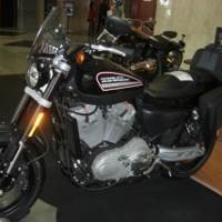 Datangi Sekolah, Harley Perbaiki Citra