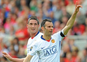 Giggs-Park Menangkan Setan Merah