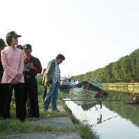 Bapeten Periksa Radiasi di Pelabuhan Tanjung Perak