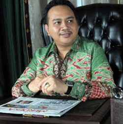 Tutupi Muka dengan Koran, Sigid Dipindah ke Tahanan Reskrimum