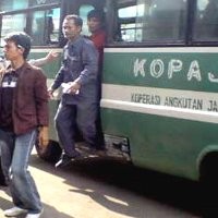 Hati-hati Kopaja 640 Tanah Abang - Pasar Minggu Banyak Copet 