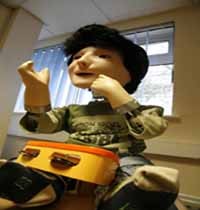 Robot Berkulit Bantu Anak Autis Berinteraksi