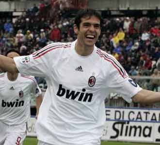 Milan Bungkam Catania 2-0