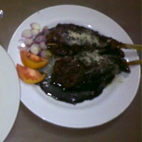 Sate Buntel Menggoyang Lidah Anda