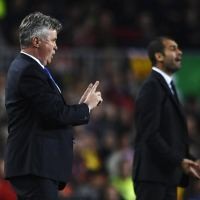 Barca Bikin Hiddink Susah Tidur