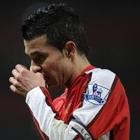 Wenger Tunggu Van Persie