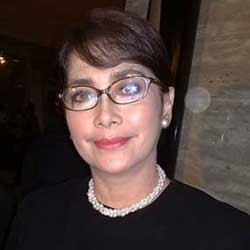 Makan Mie, Widyawati Berlinang Air Mata