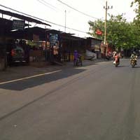 PT KA Daops VIII Imbau Bangunan Liar Dibongkar